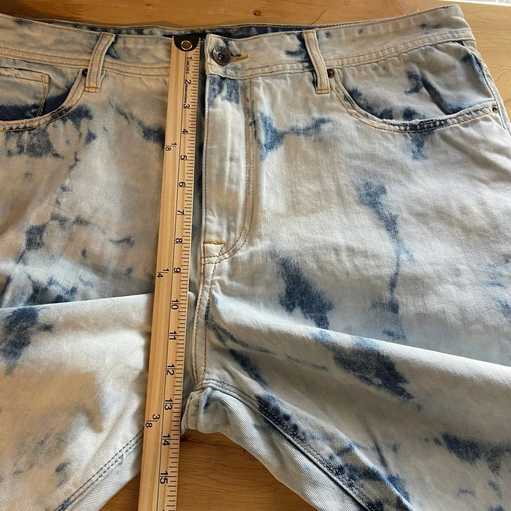 AKOO Denim Shorts Mens 40 Standard‎ Fit Acid Wash Streetwear Distressed *Read